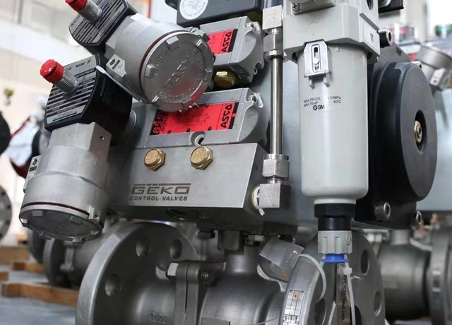 Cechy charakterystyczne siłowników ELEKTROHYDRAULICZNYCH