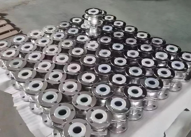 Charakterystyka zaworów kulowych wyłożonych PFA